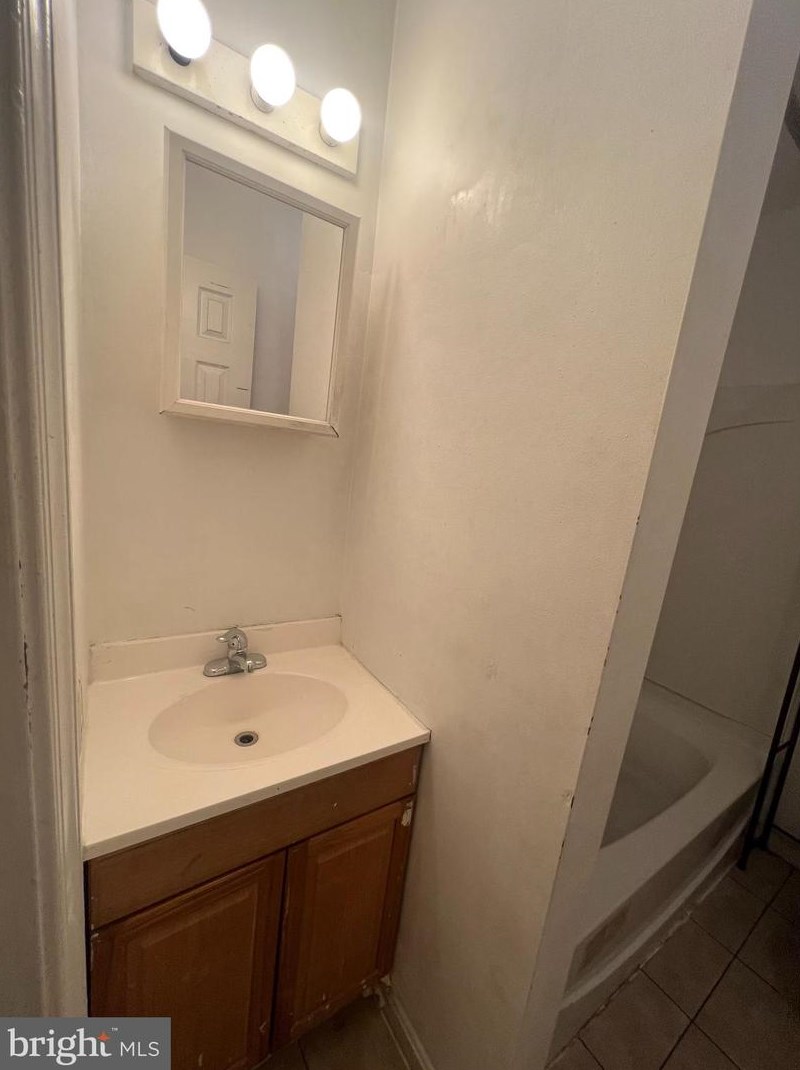 1104 Hamburg St, Baltimore MD  21230-1911 exterior