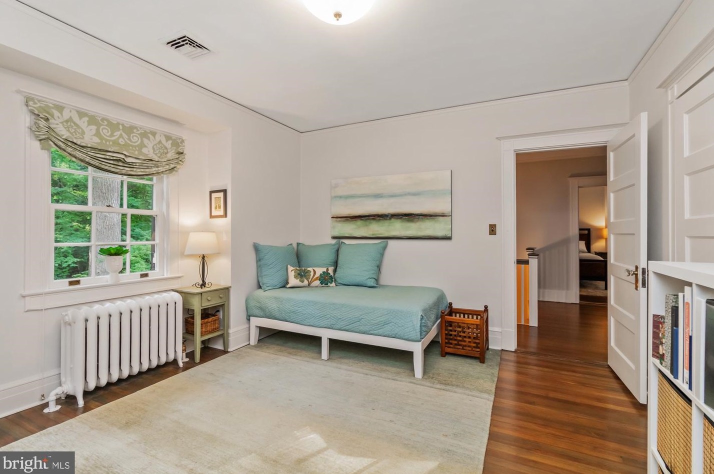 401 Edgevale Rd, Baltimore MD  21210-1915 exterior