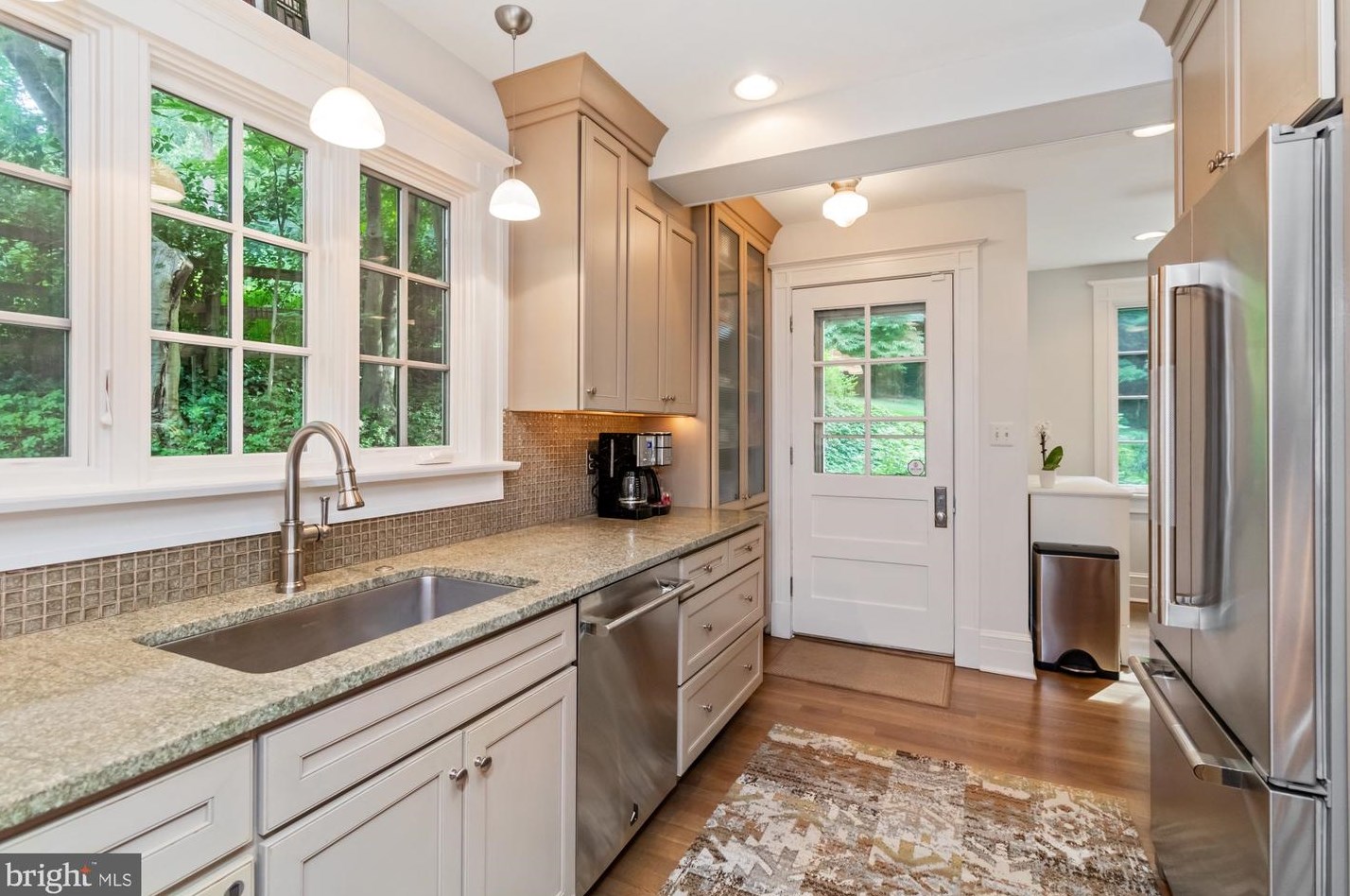 401 Edgevale Rd, Baltimore MD  21210-1915 exterior