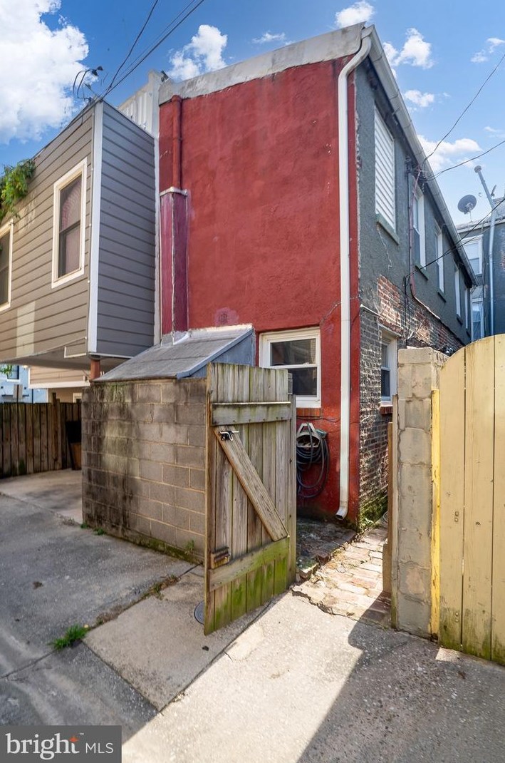 341 Chester St, Baltimore MD  21231-2727 exterior