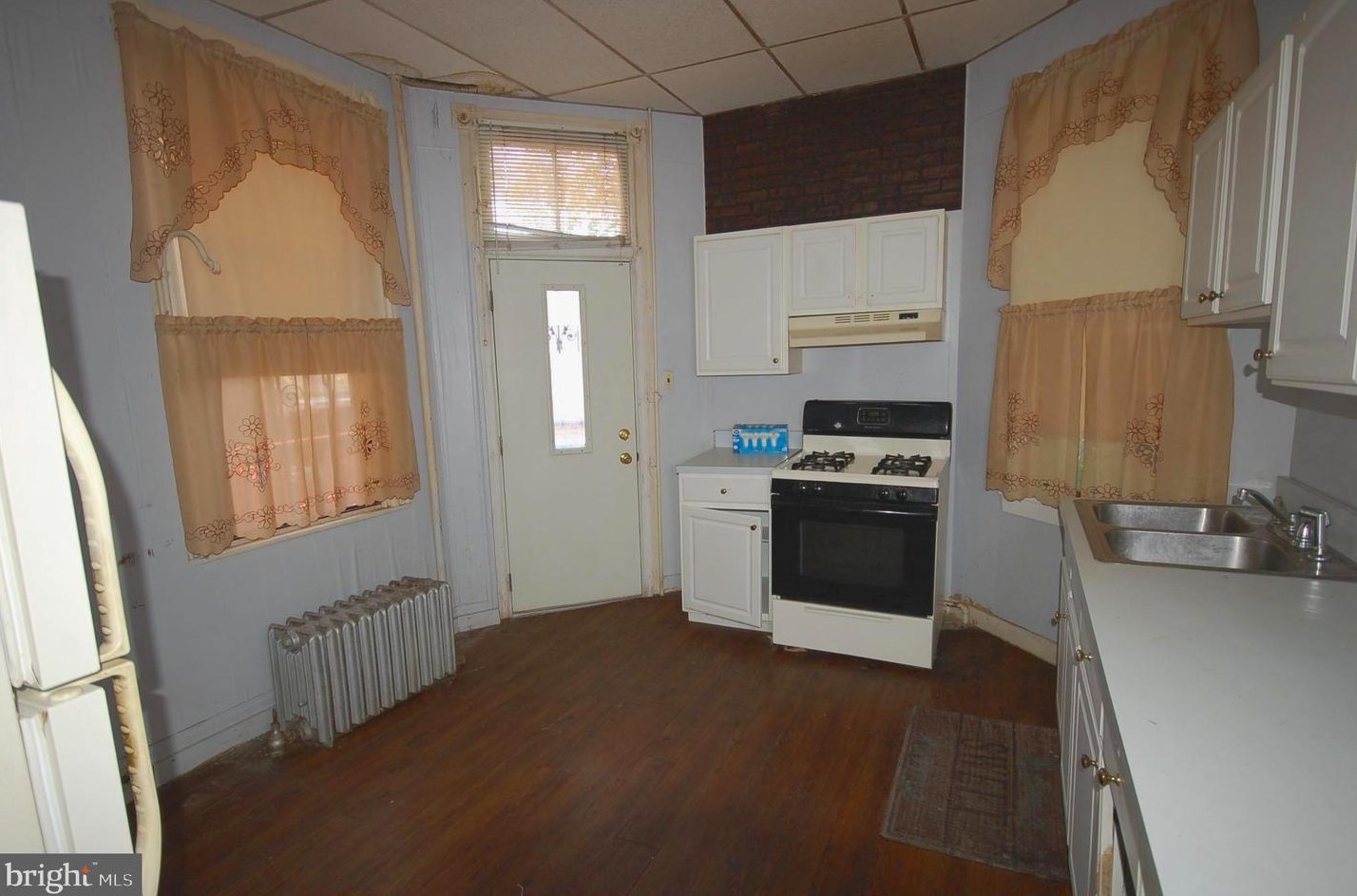 722 Reservoir St, Baltimore MD  21217-4655 exterior