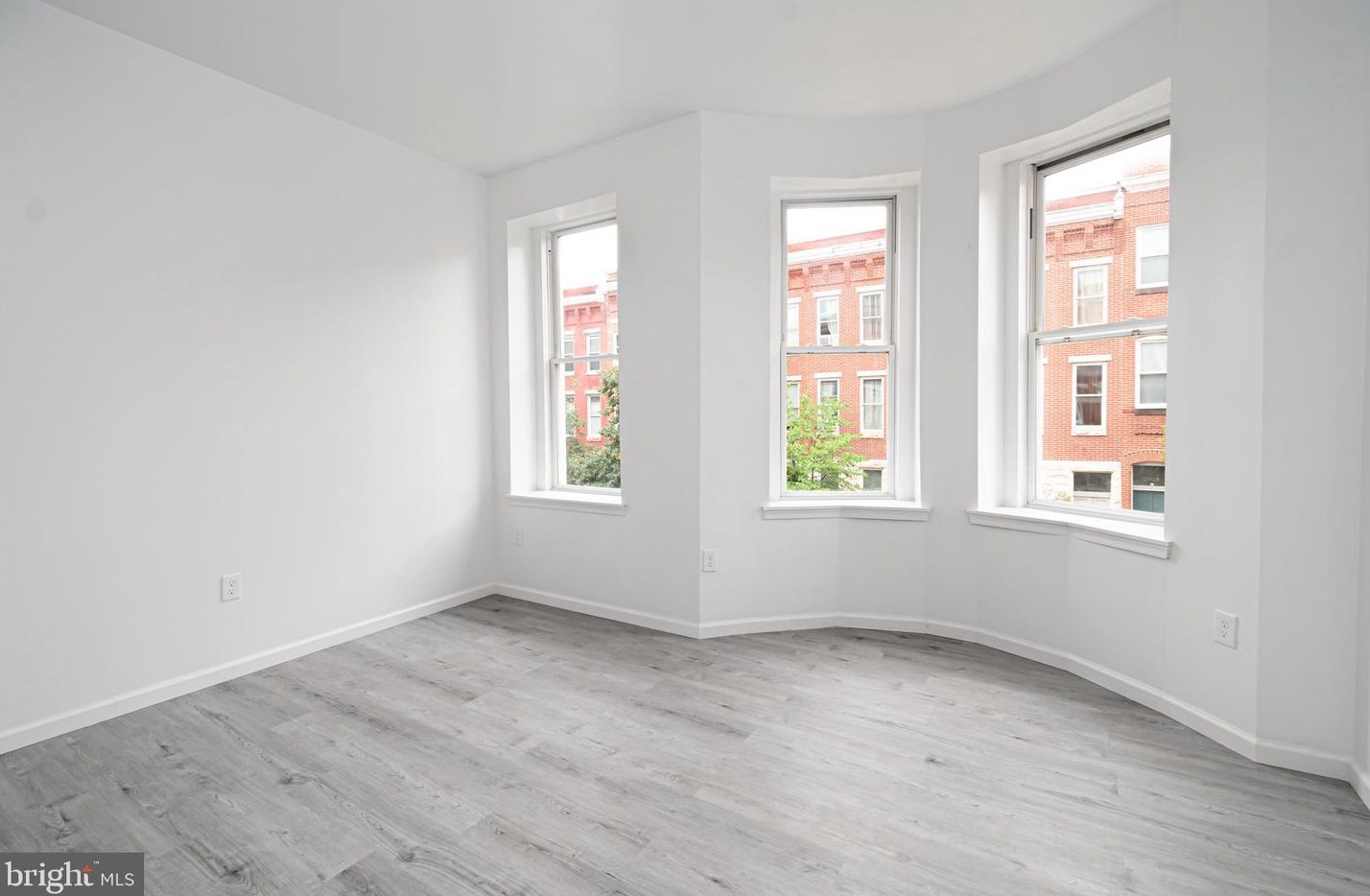 2027 Mcculloh St, Baltimore MD  21217-3530 exterior