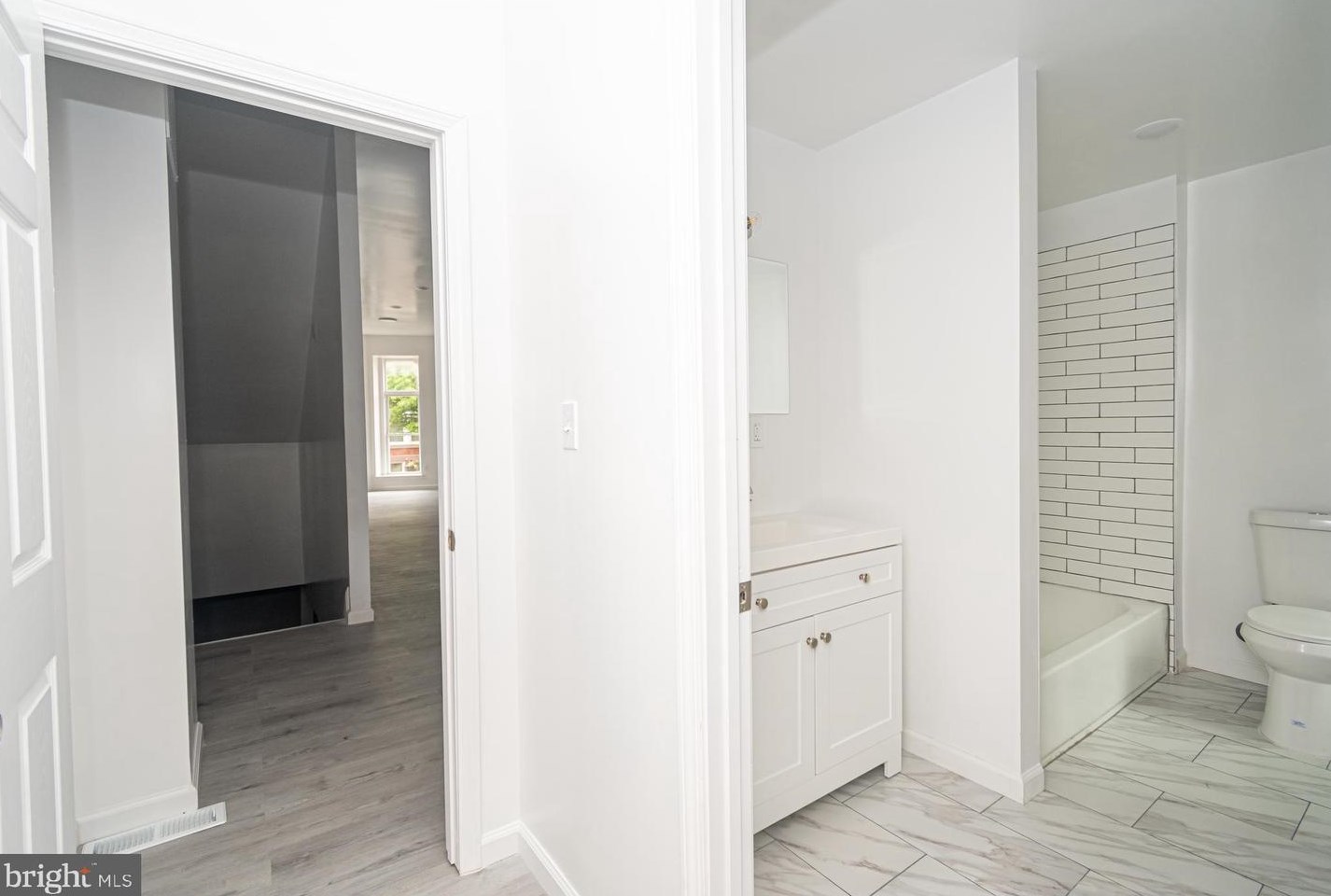 2027 Mcculloh St, Baltimore MD  21217-3530 exterior