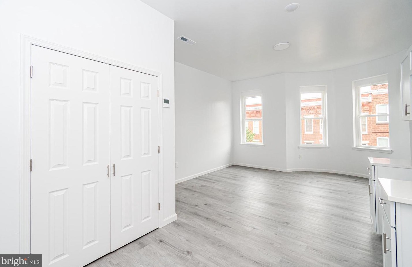 2027 Mcculloh St, Baltimore MD  21217-3530 exterior