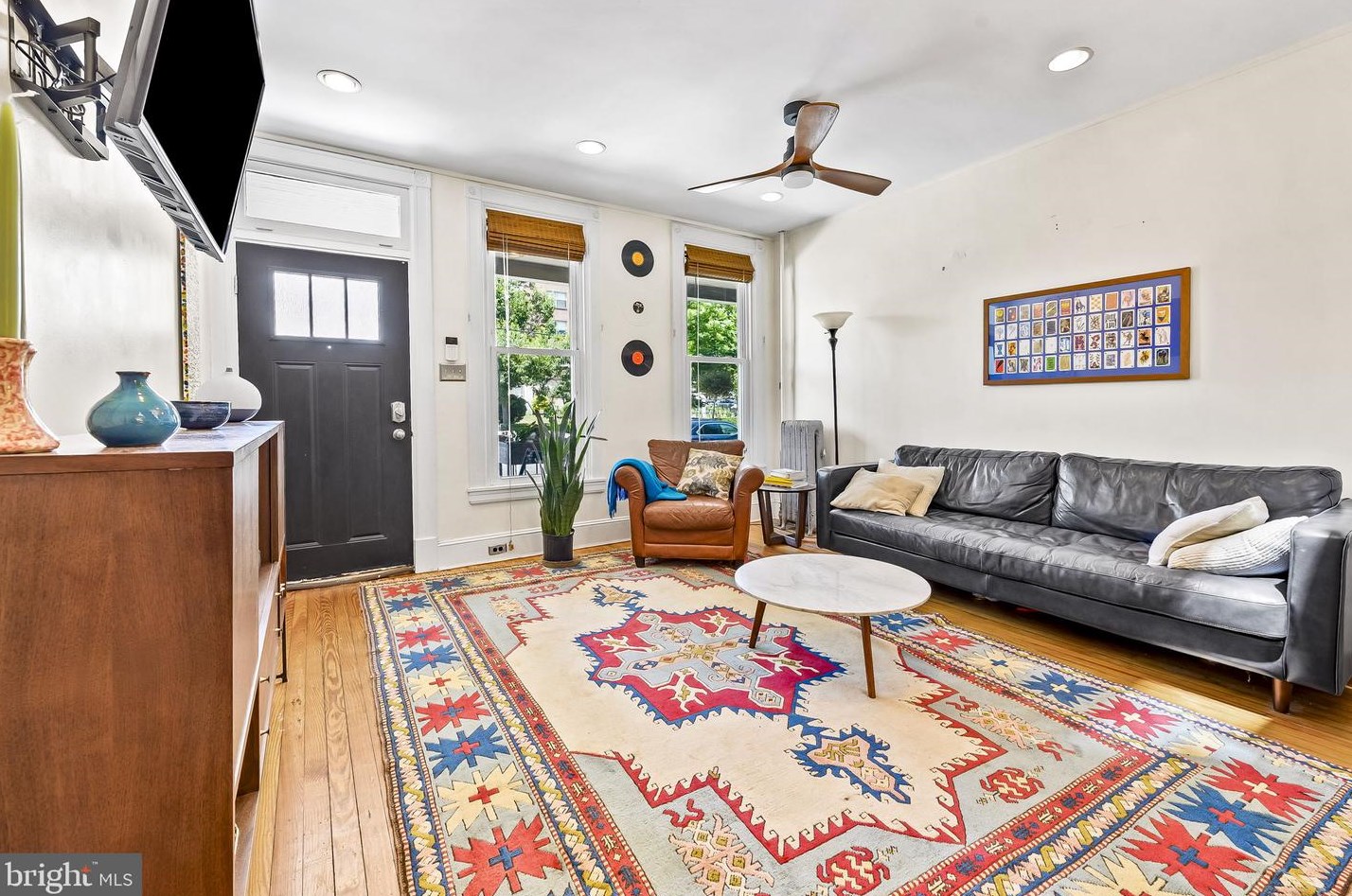 3831 Roland Ave, Baltimore MD  21211-2040 exterior