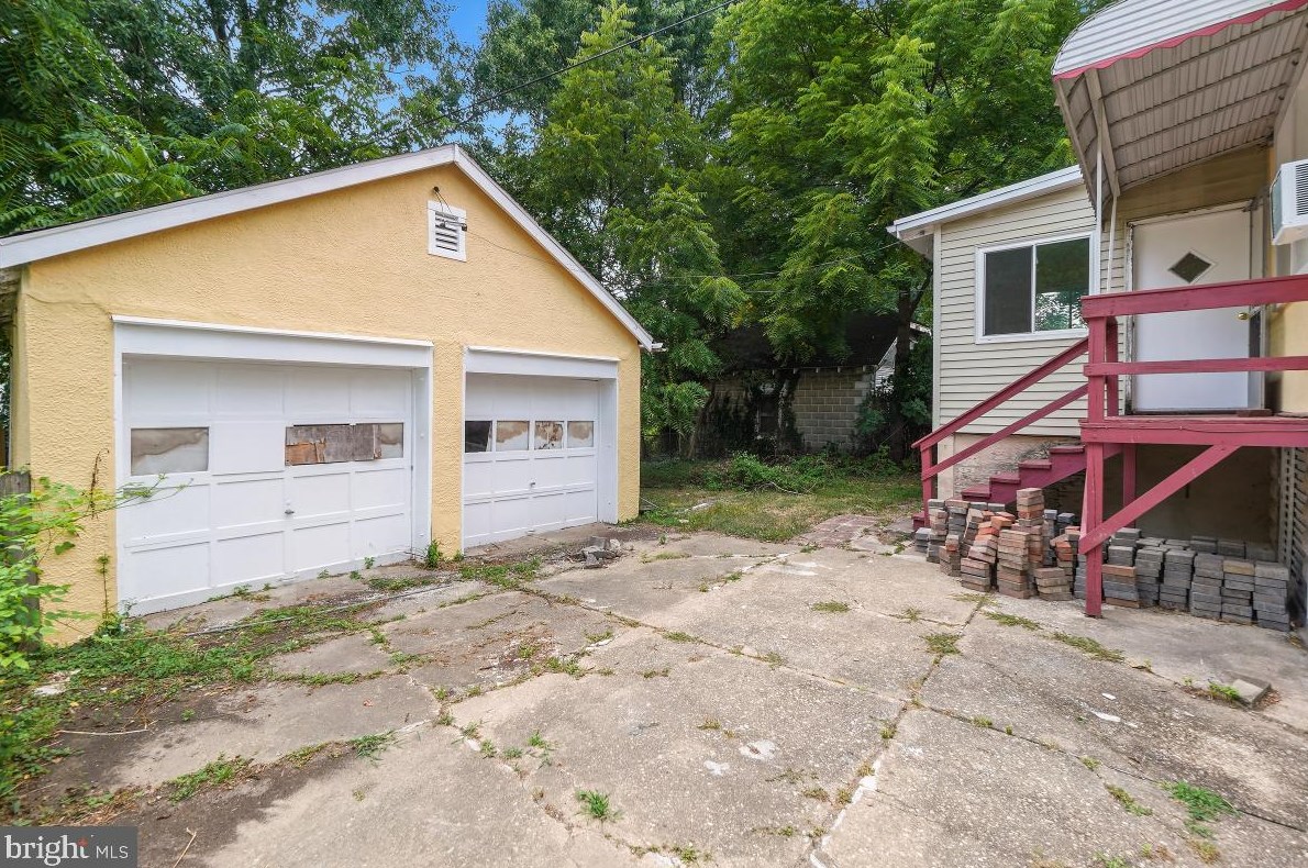 3031 Northern Pkwy, Baltimore MD 21215-4732 exterior