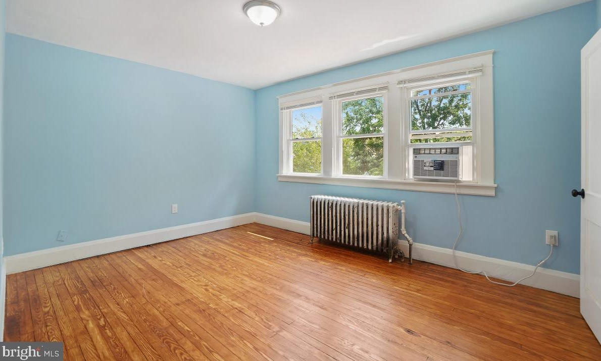 3031 Northern Pkwy, Baltimore MD 21215-4732 exterior