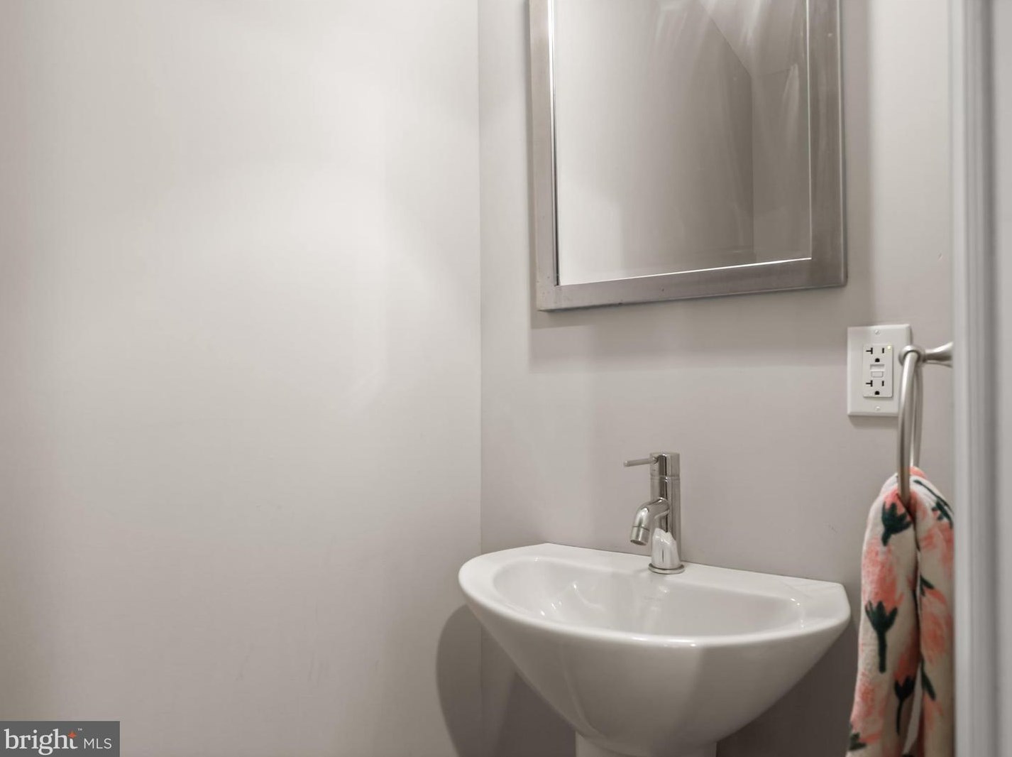 511 Luzerne Ave, Baltimore MD 21205-2610 exterior