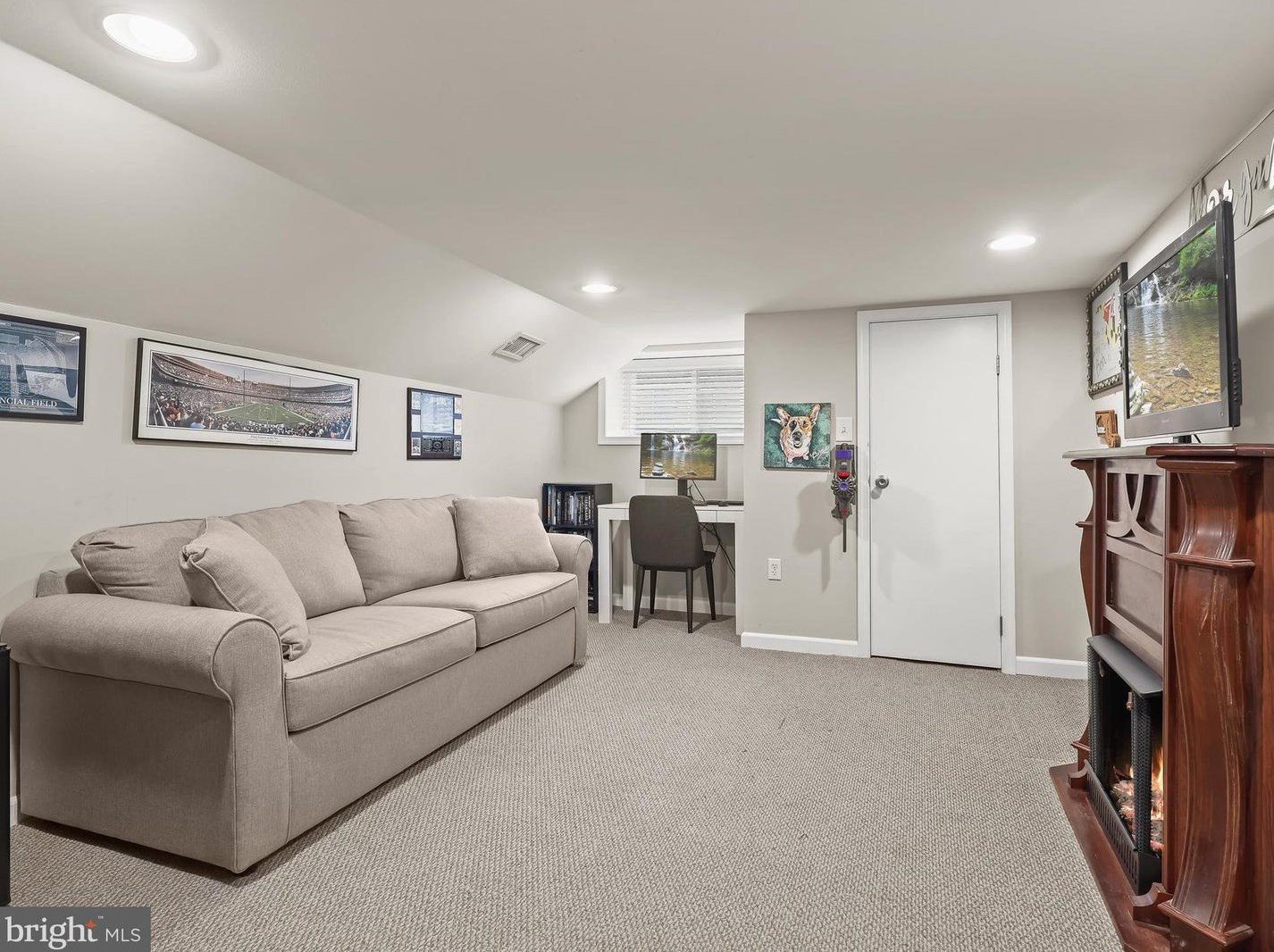 511 Luzerne Ave, Baltimore MD 21205-2610 exterior