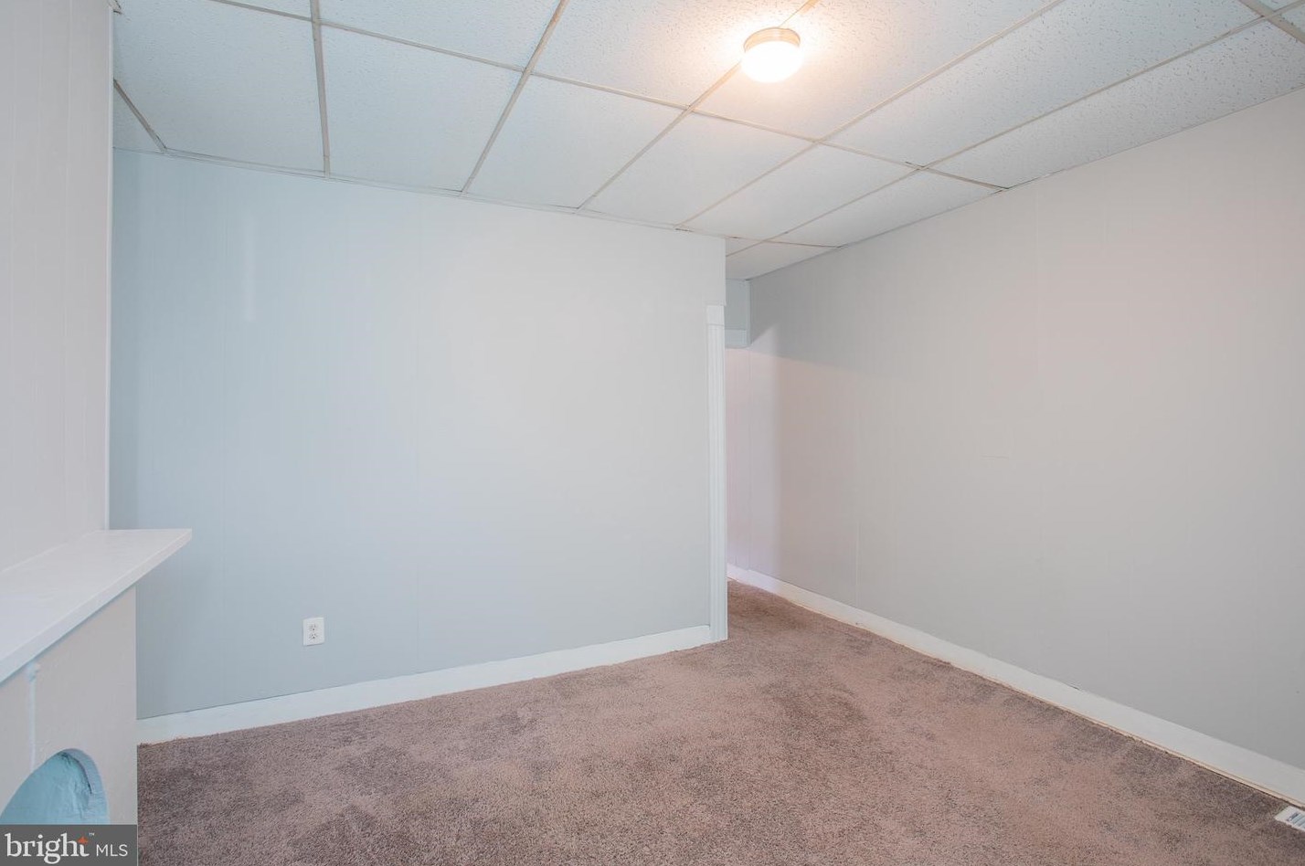 3656 Hanover St, Baltimore MD  21225-1705 exterior