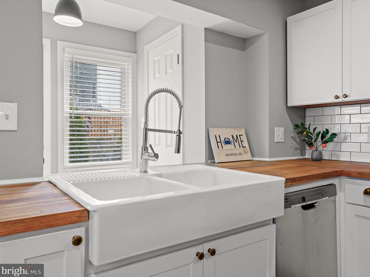 1108 40th St, Baltimore MD  21211-1723 exterior