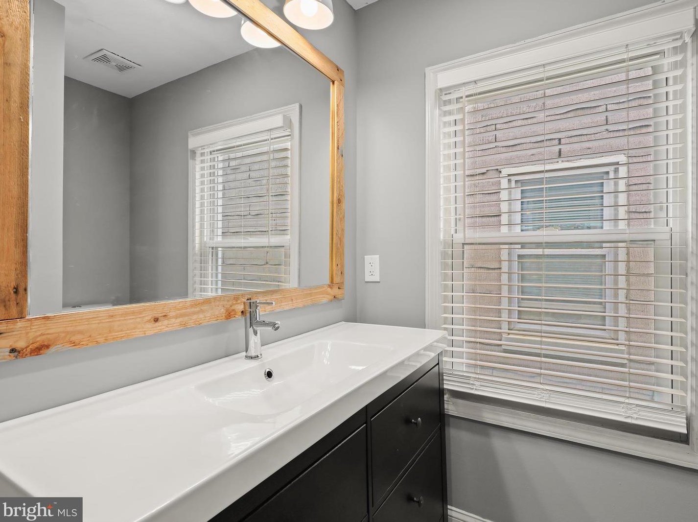 1108 40th St, Baltimore MD  21211-1723 exterior