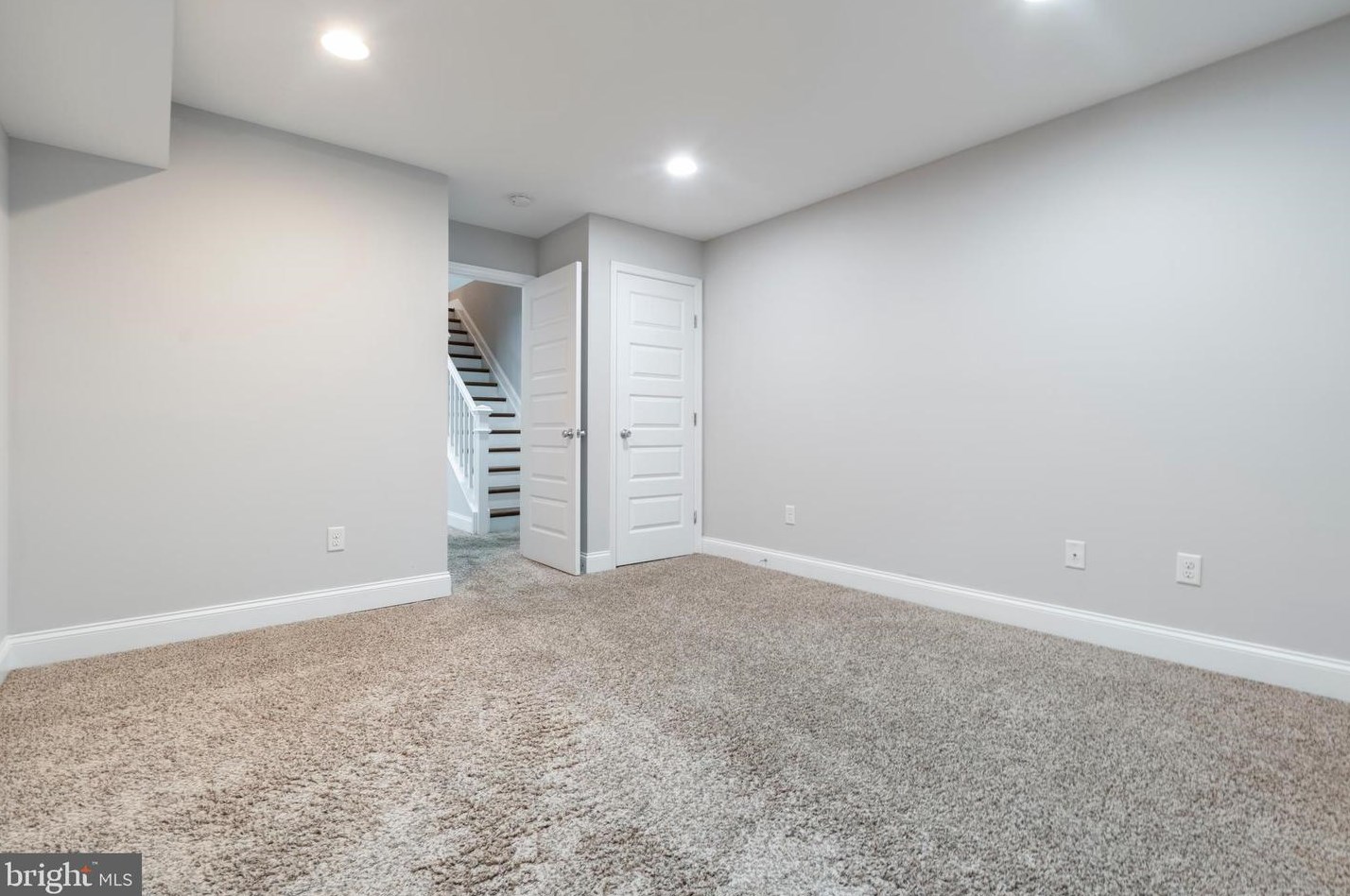 3033 Baltimore St, Baltimore MD  21229-3771 exterior