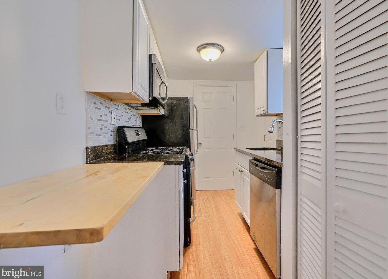 2212 Fleet St, Baltimore MD 21224-3741 exterior