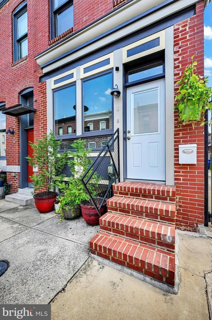 1 Decker Ave, Baltimore MD  21224-1354 exterior