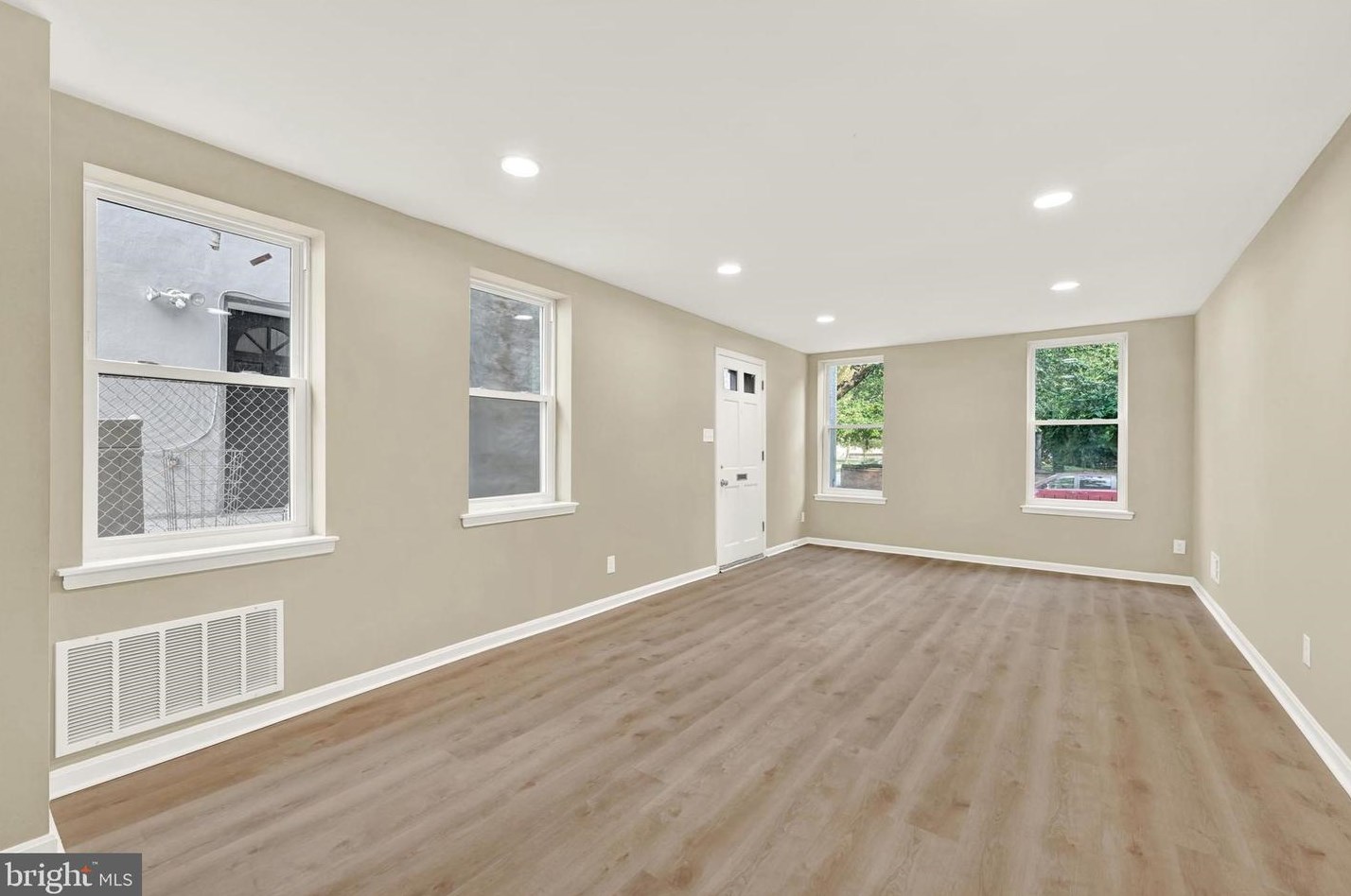 534 Paca St, Baltimore MD 21230-1918 exterior