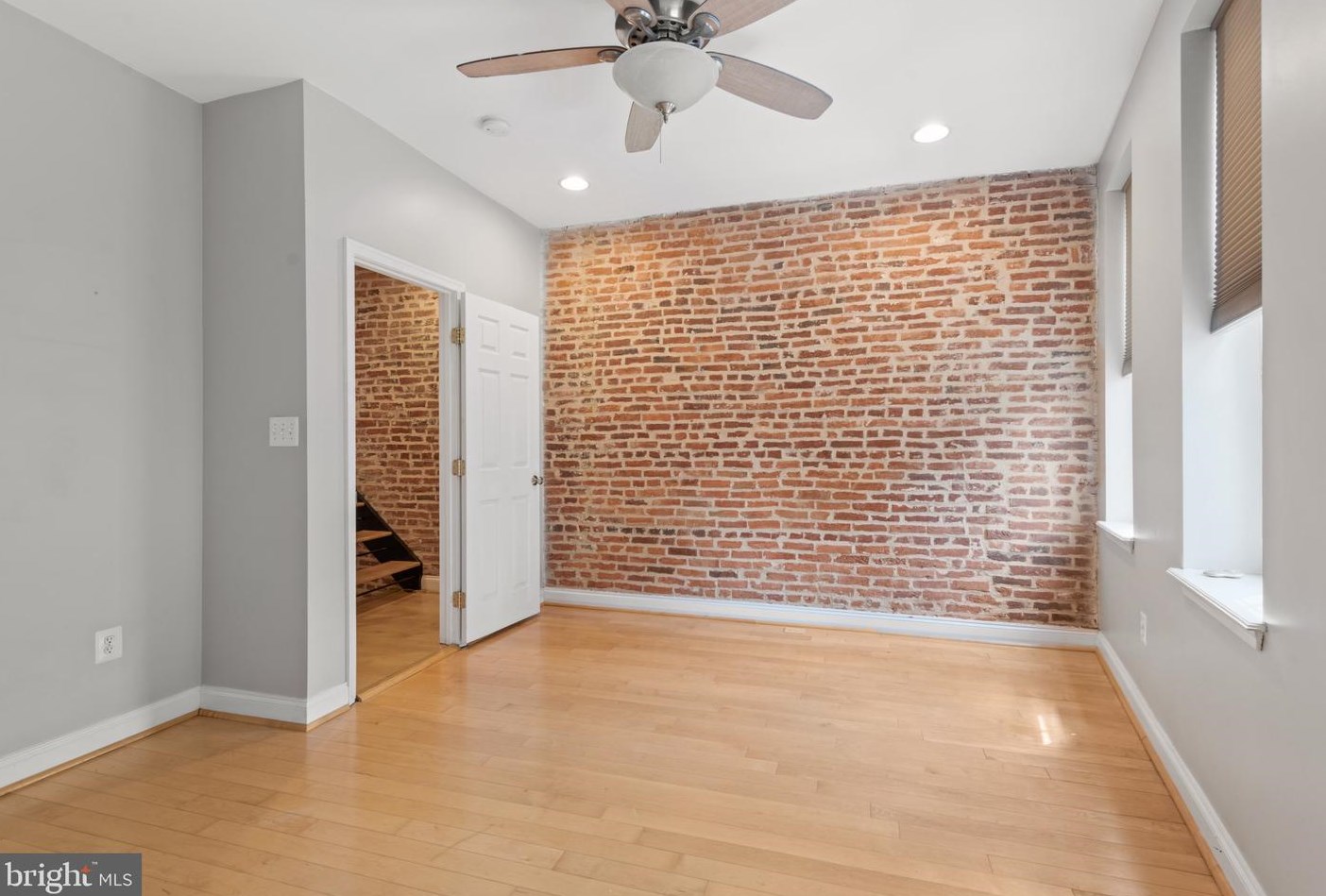 1705 Light St, Baltimore MD 21230-3935 exterior