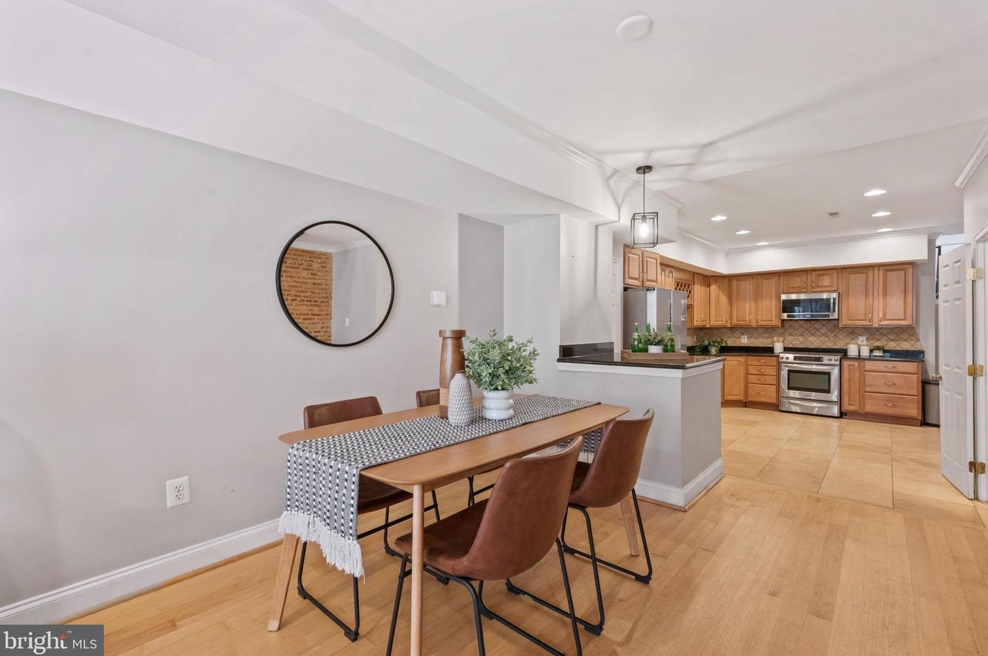 1705 Light St, Baltimore MD 21230-3935 exterior