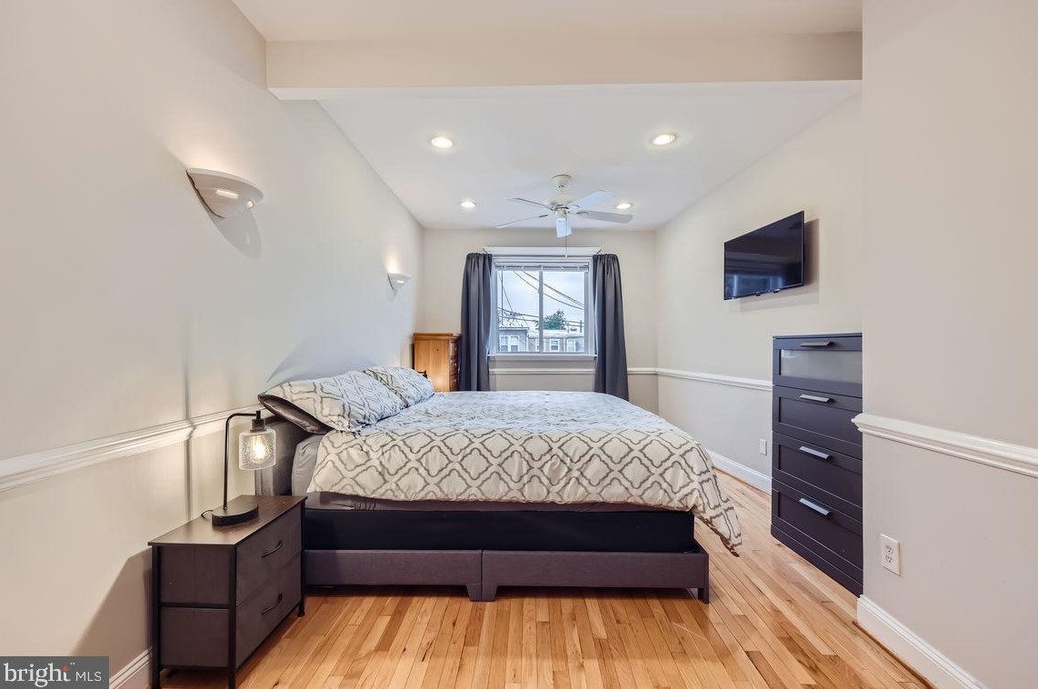 1616 Light St, Baltimore MD 21230-4017 exterior