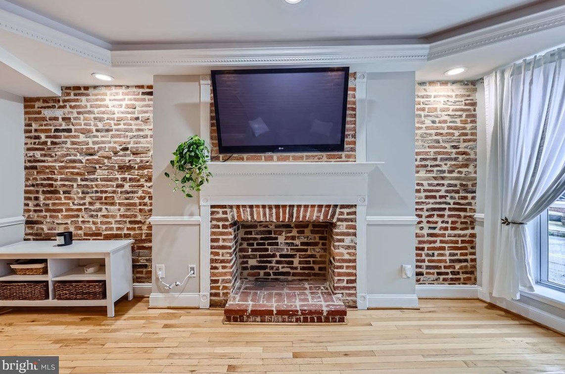 1616 Light St, Baltimore MD 21230-4017 exterior