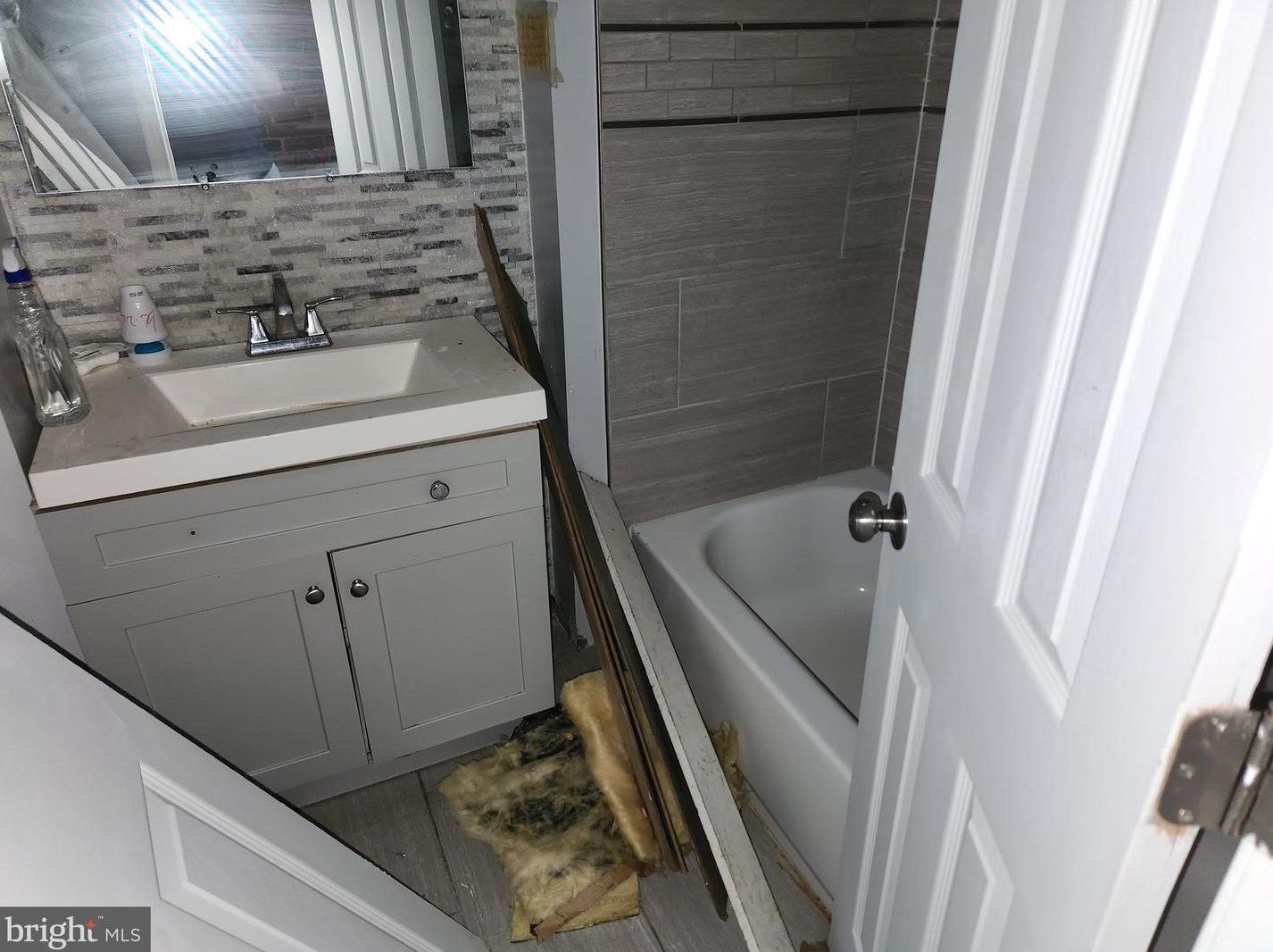 823 Prt St, Baltimore MD 21213-2559 exterior