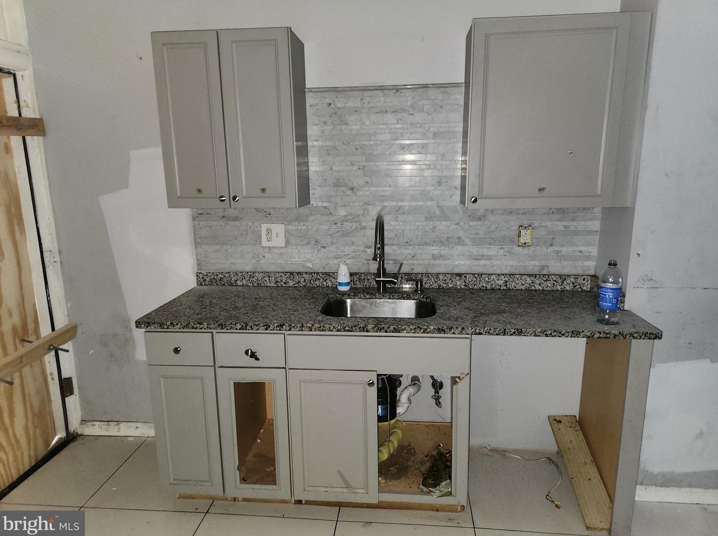 823 Prt St, Baltimore MD 21213-2559 exterior