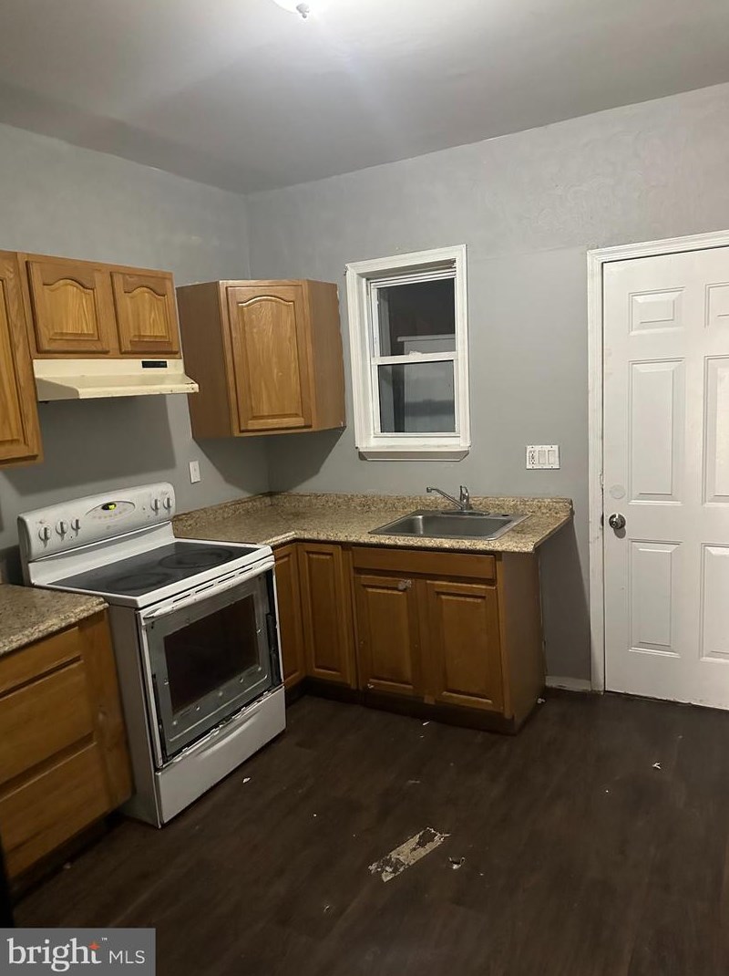 2558 Baltimore St, Baltimore MD  21223-1128 exterior