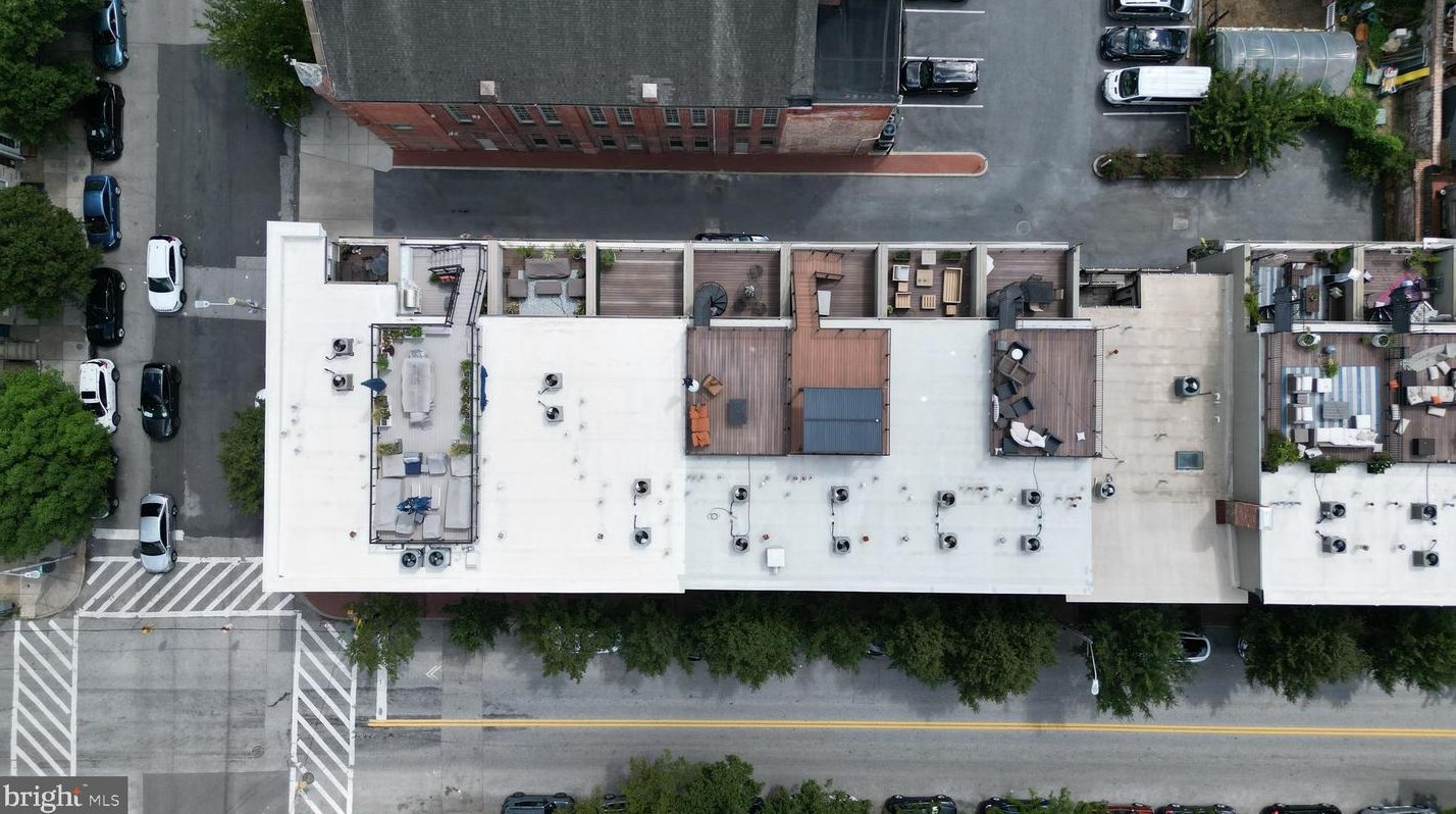 1741 Aliceanna St, Baltimore MD 21202-4647 exterior