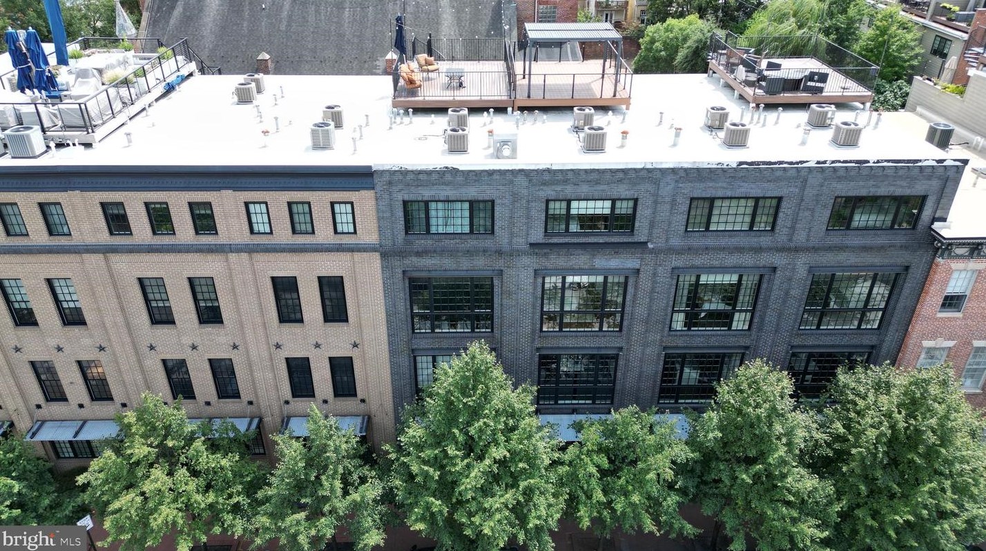 1741 Aliceanna St, Baltimore MD 21202-4647 exterior