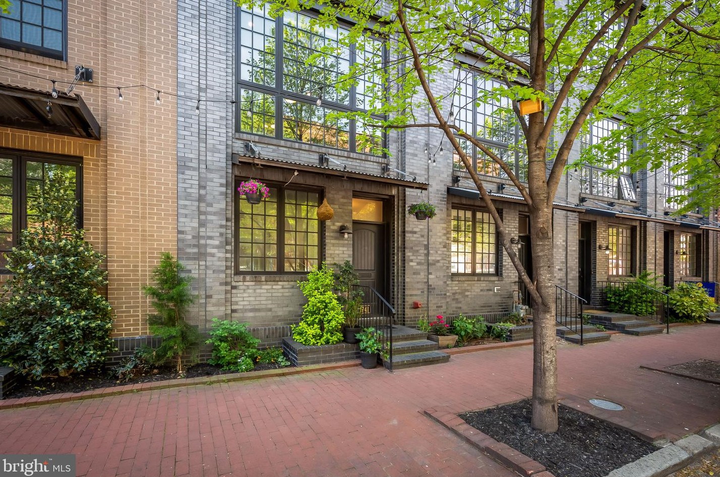 1741 Aliceanna St, Baltimore MD 21202-4647 exterior