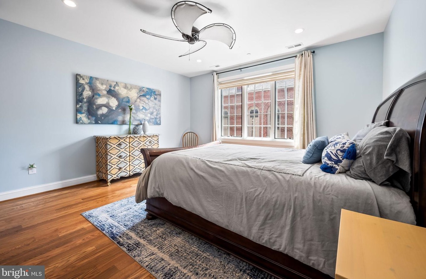 1741 Aliceanna St, Baltimore MD 21202-4647 exterior