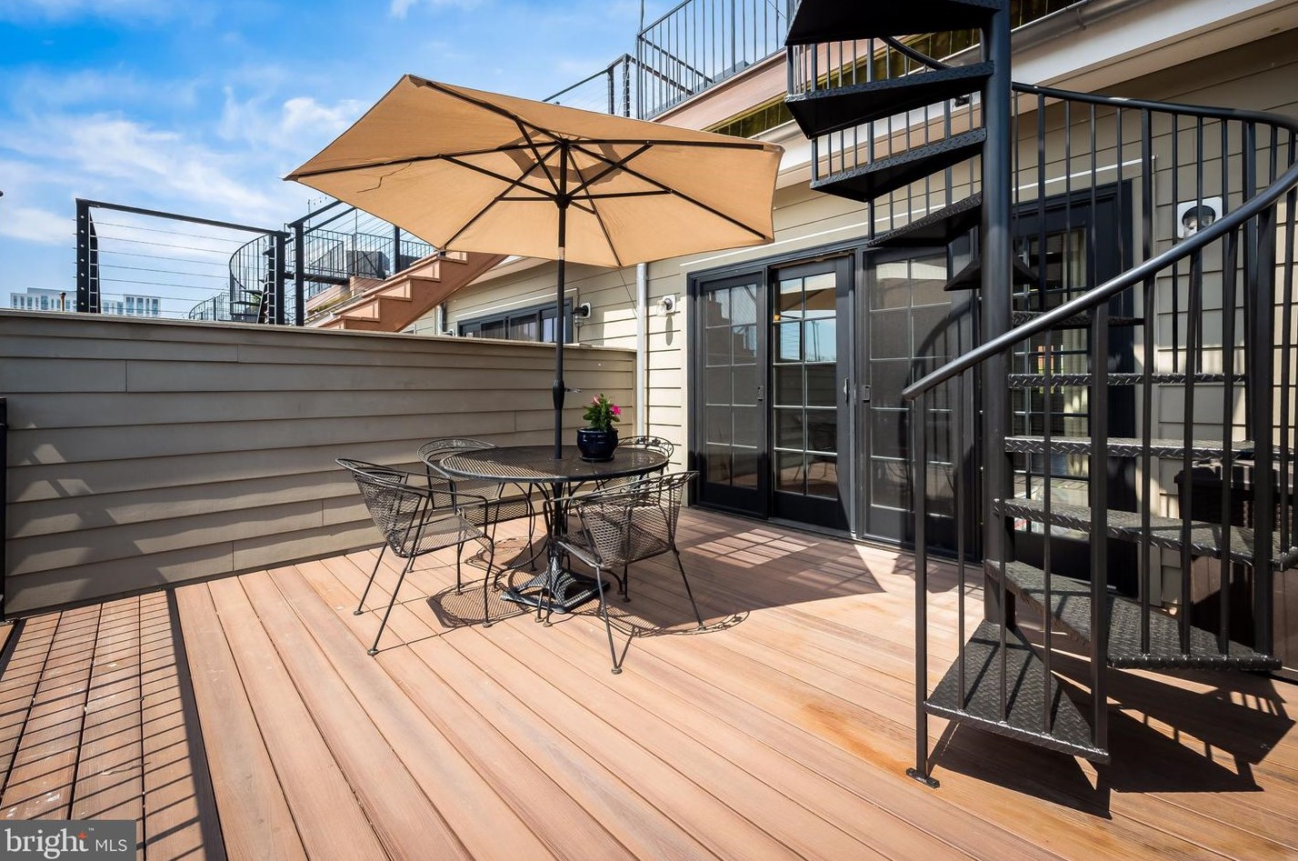 1741 Aliceanna St, Baltimore MD 21202-4647 exterior