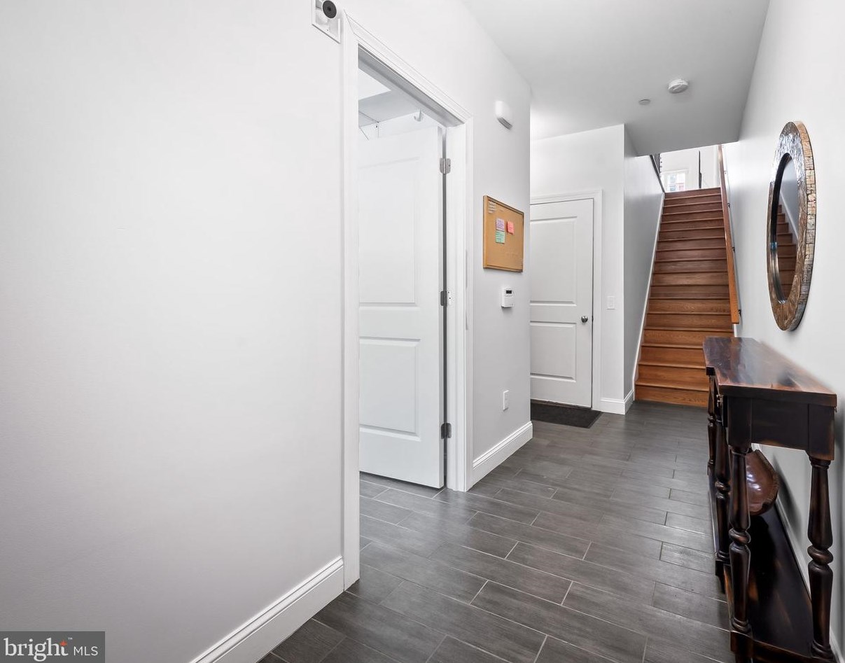 1741 Aliceanna St, Baltimore MD 21202-4647 exterior