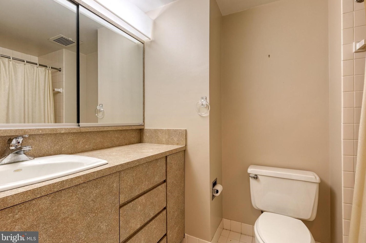 3601 Clarks Ln, Baltimore MD  21215-2731 exterior