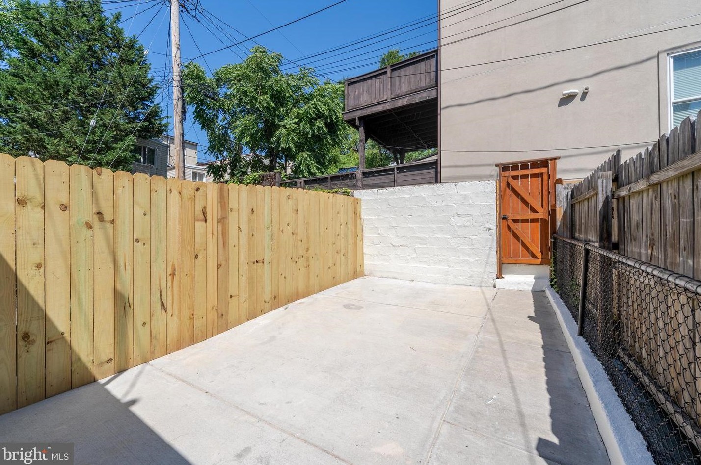 2036 Gough St, Baltimore MD  21231-2637 exterior