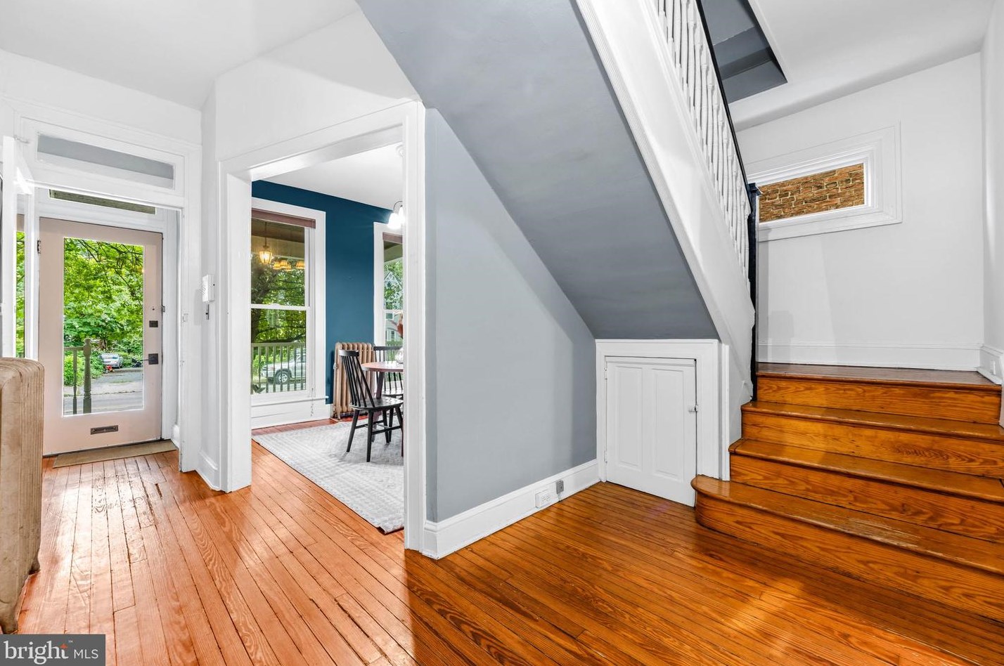 4016 Roland Ave, Baltimore MD  21211-2031 exterior