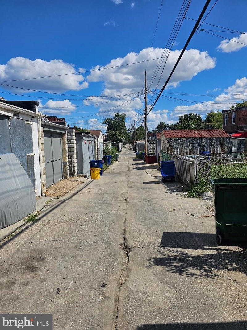 3227 Dudley Ave, Baltimore MD  21213-1711 exterior