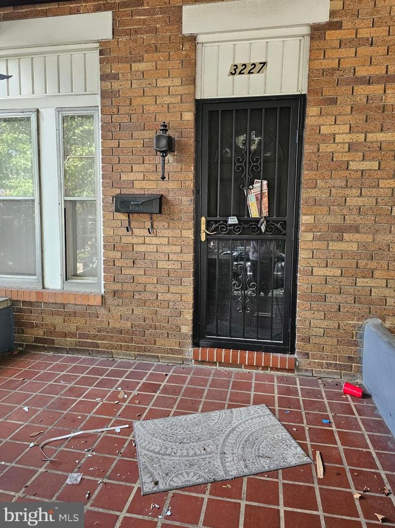 3227 Dudley Ave, Baltimore MD  21213-1711 exterior