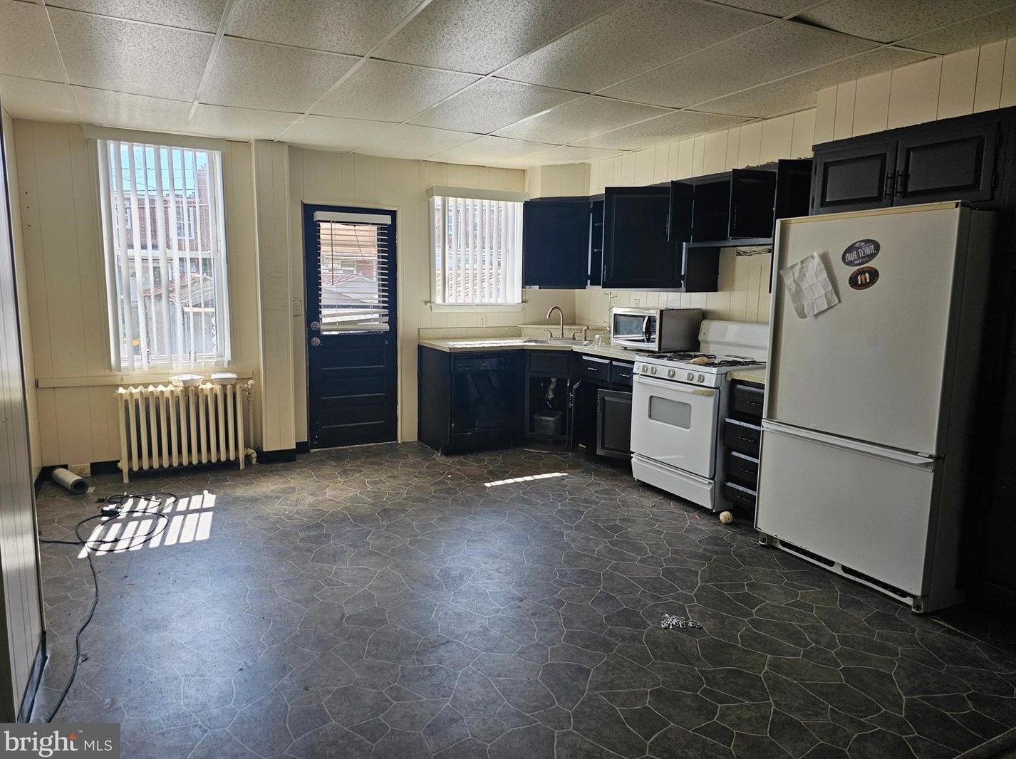 3227 Dudley Ave, Baltimore MD  21213-1711 exterior