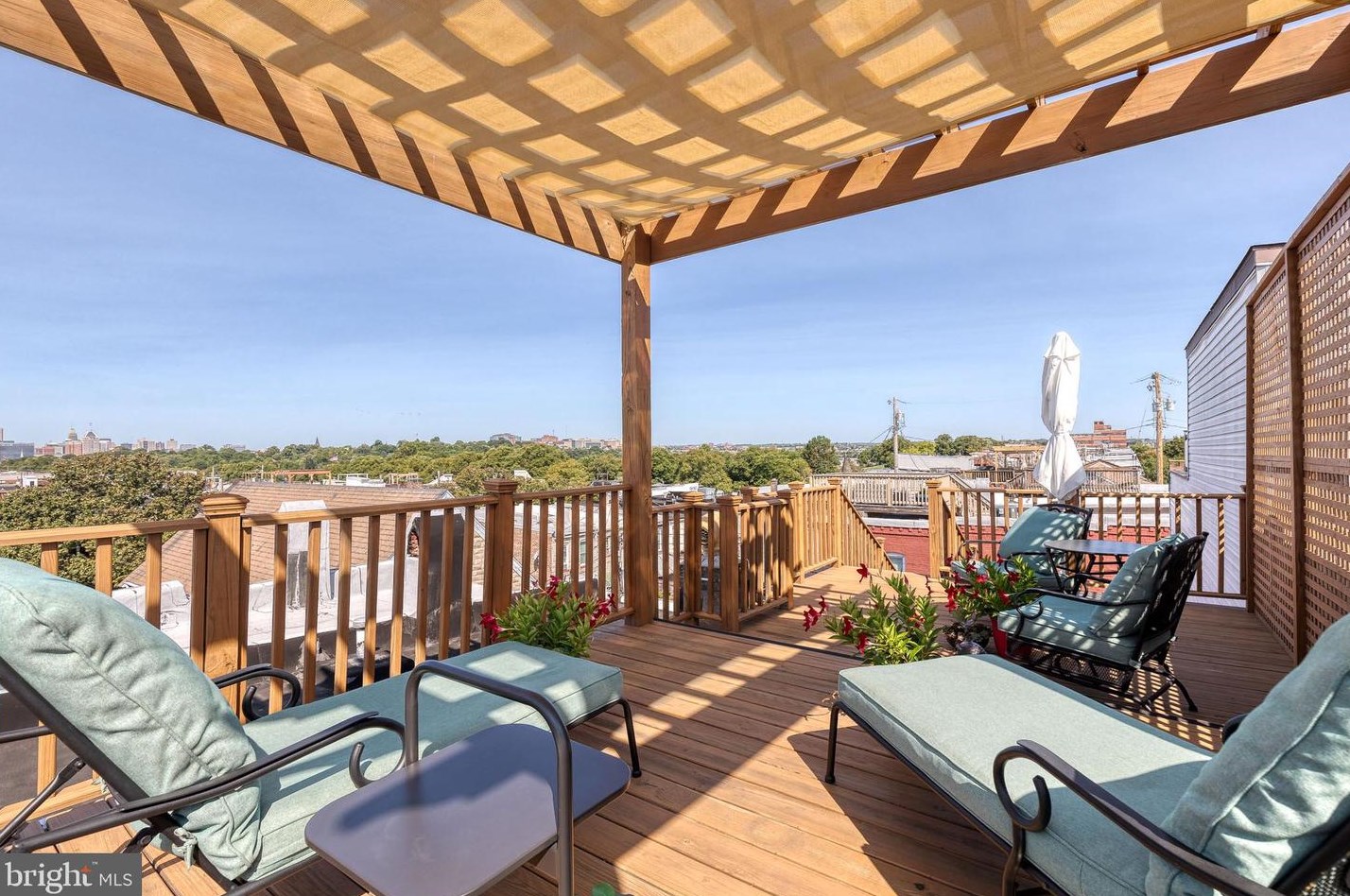 3106 Fleet St, Baltimore MD  21224-3927 exterior