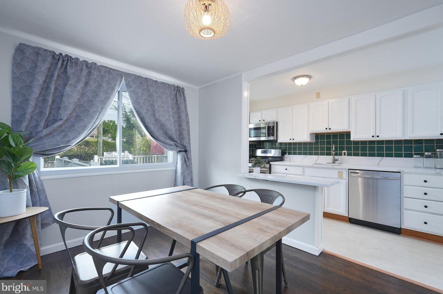 5652 Kavon Ave, Baltimore MD 21206-3626 exterior