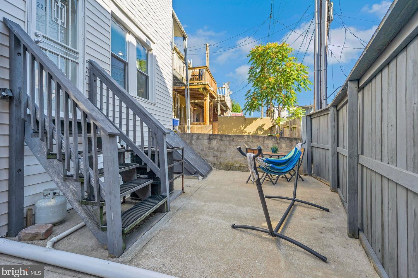 221 Lakewood Ave, Baltimore MD 21224-1143 exterior