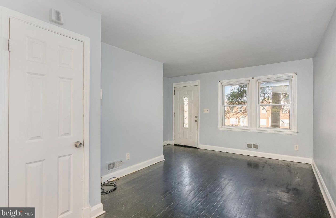 3633 Dudley Ave, Baltimore MD 21213-1828 exterior