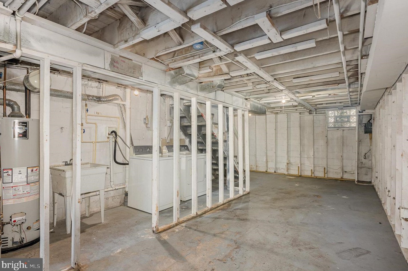 3633 Dudley Ave, Baltimore MD 21213-1828 exterior