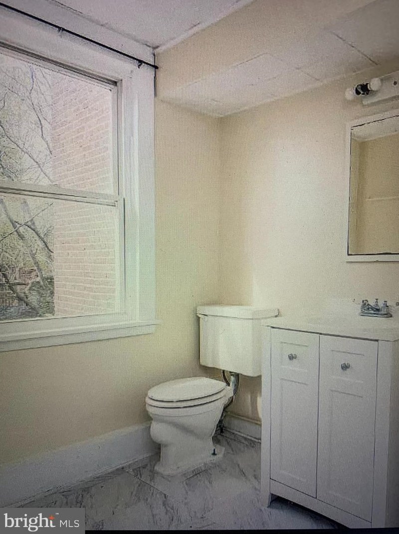 1105 Lombard St, Baltimore MD 21223-2636 exterior