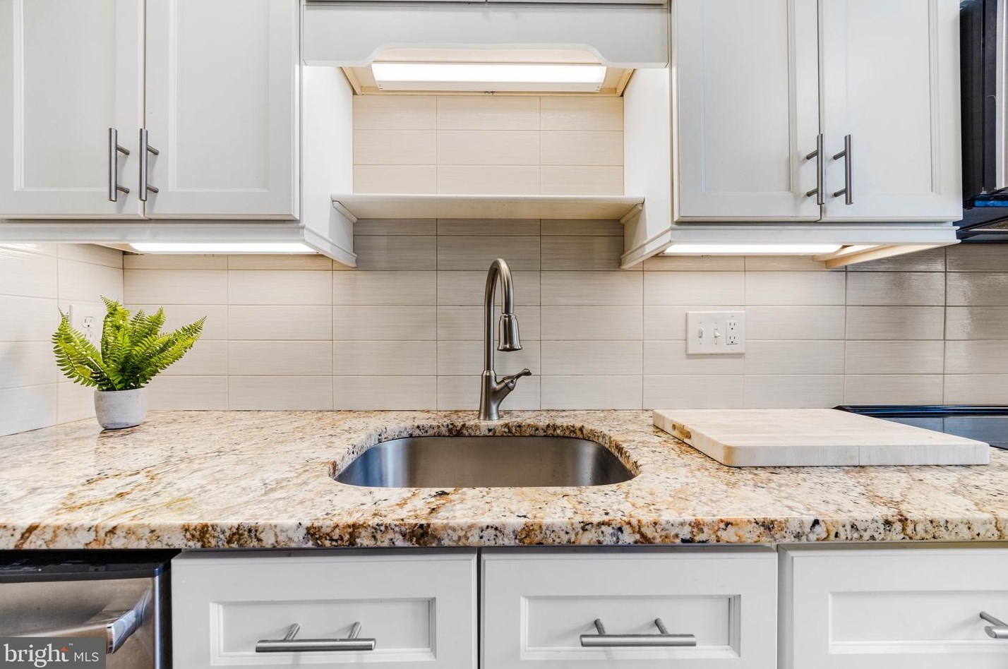 843 Mchenry St, Baltimore MD 21223-3011 exterior