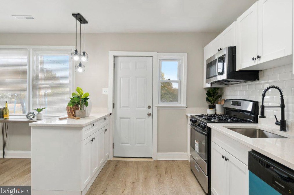 3632 Columbus Dr, Baltimore MD  21215-6121 exterior