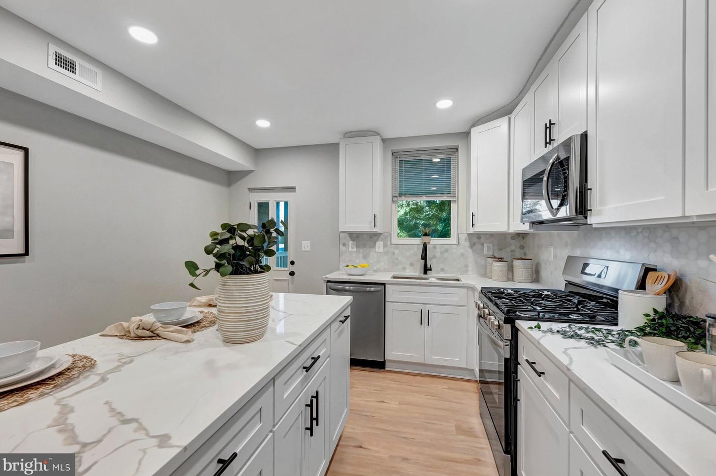 3152 Remington Ave, Baltimore MD  21211-2926 exterior