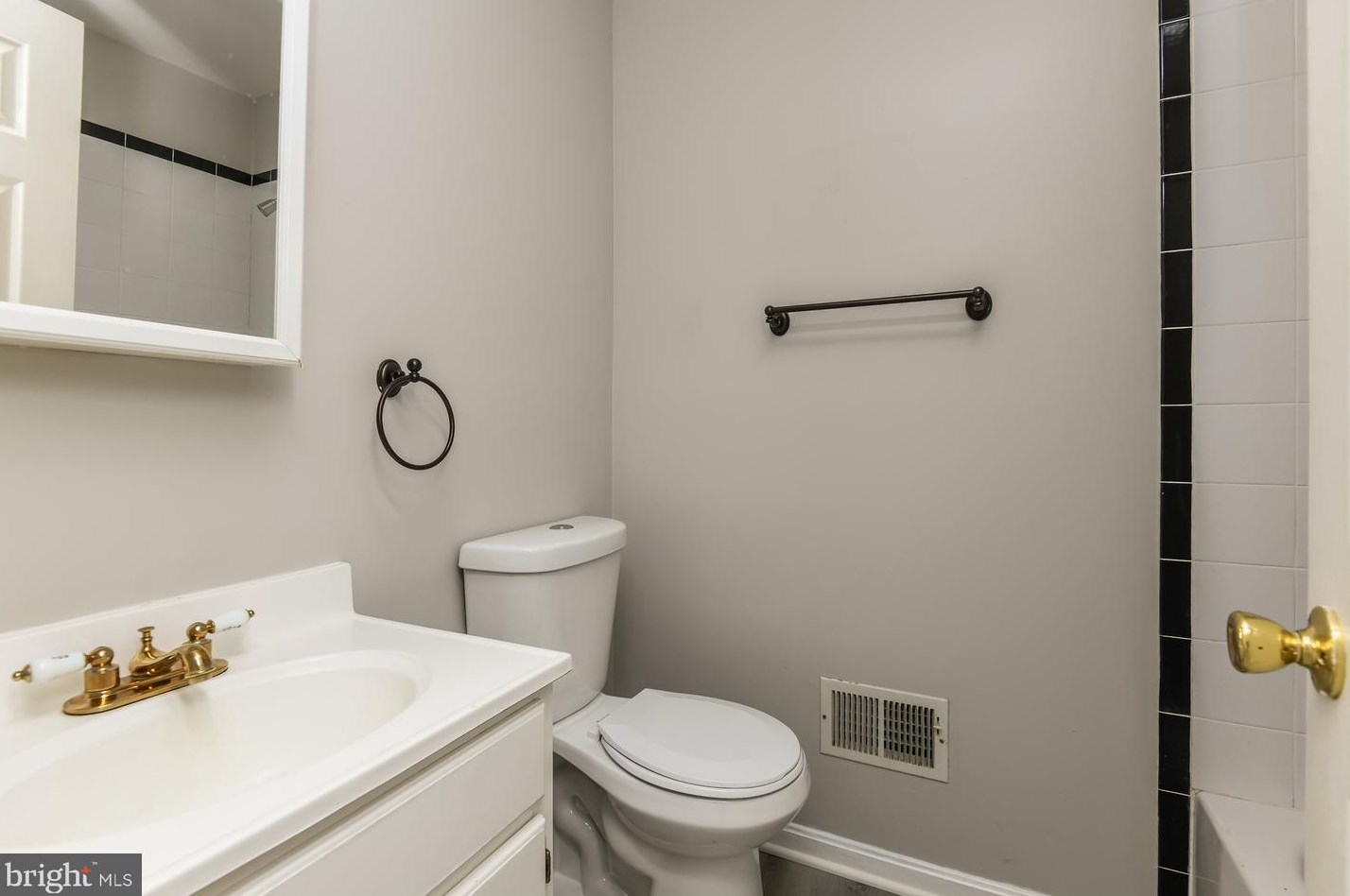 113 Fort Ave, Baltimore MD  21230-4512 exterior