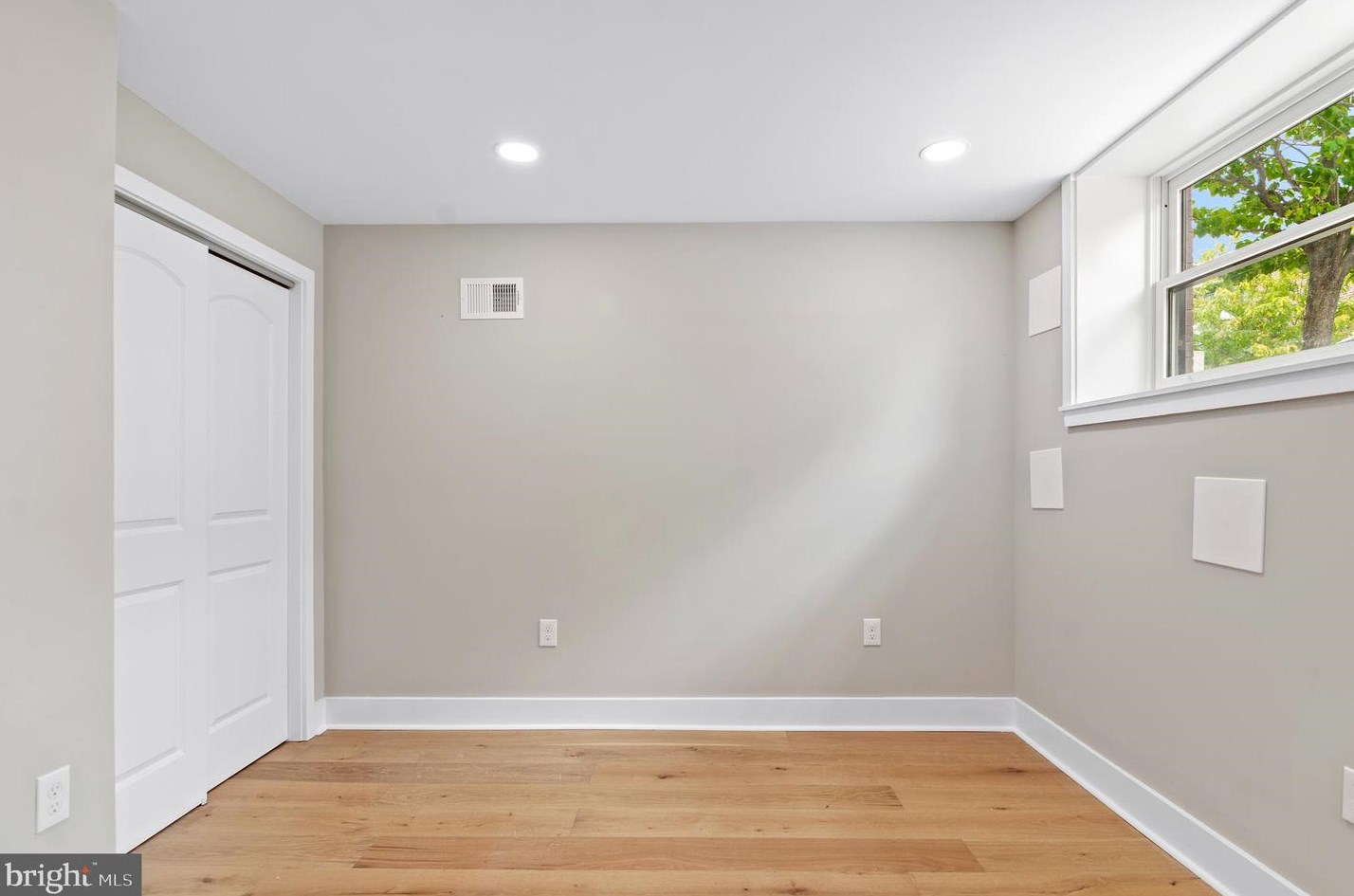 702 Eaton St, Baltimore MD  21224-4315 exterior